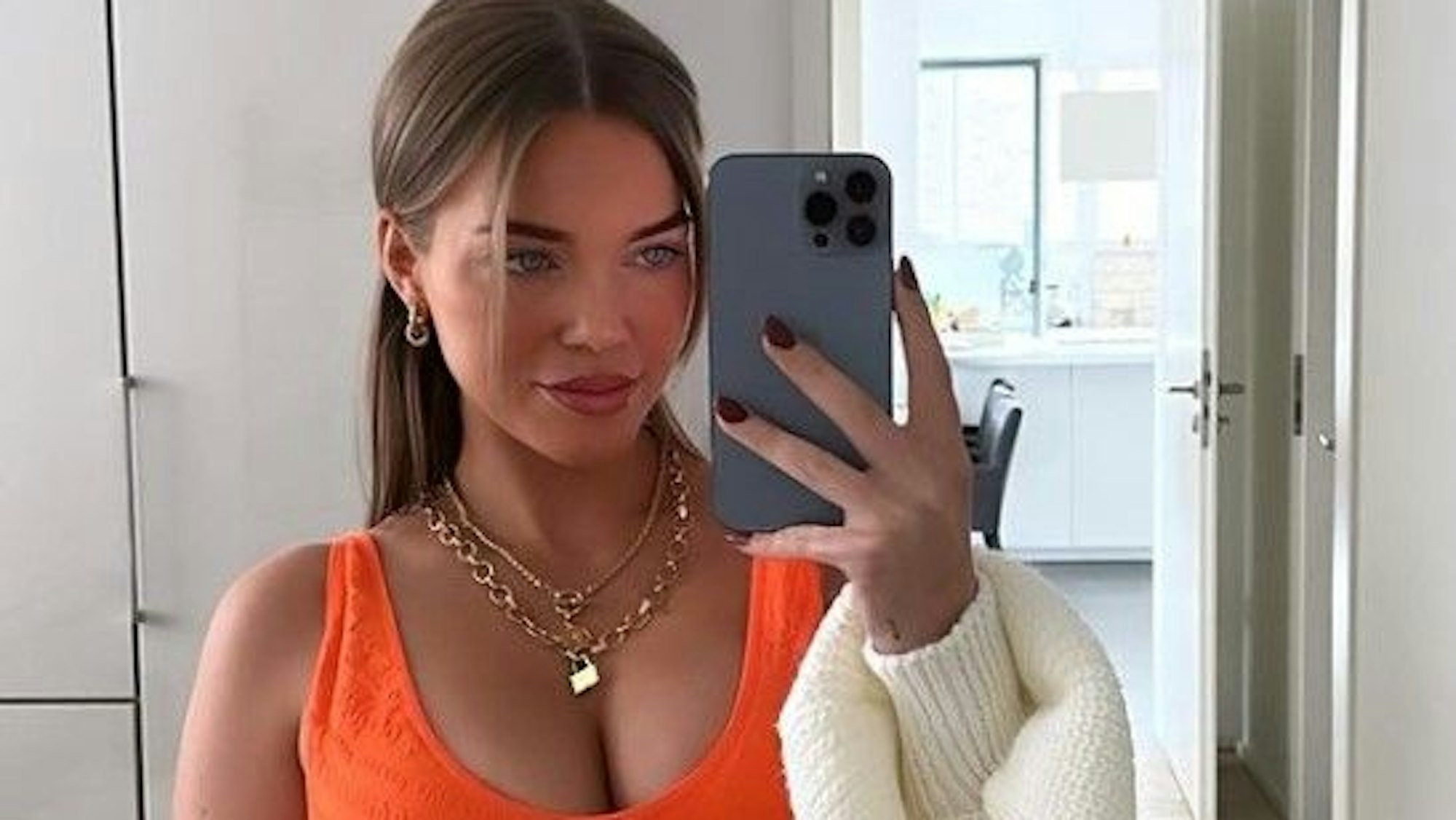 Laura Maria Rypa, hier auf einem Instagram-Selfie vom 6. November 2022, erwartet sehnsüchtig ihr erstes Kind.