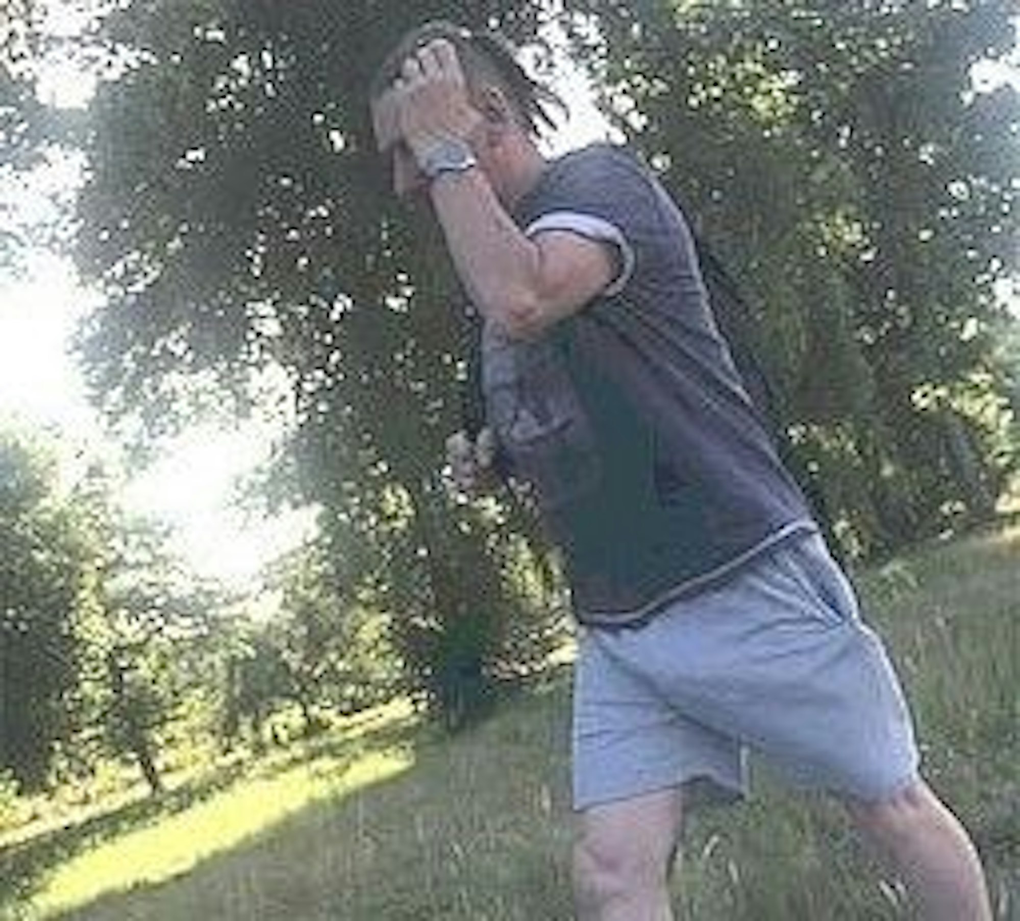 Ein Mann soll sich vor einer Frau samt ihrer Tochter auf einem Rastplatz bei Recklinghausen befriedigt haben.