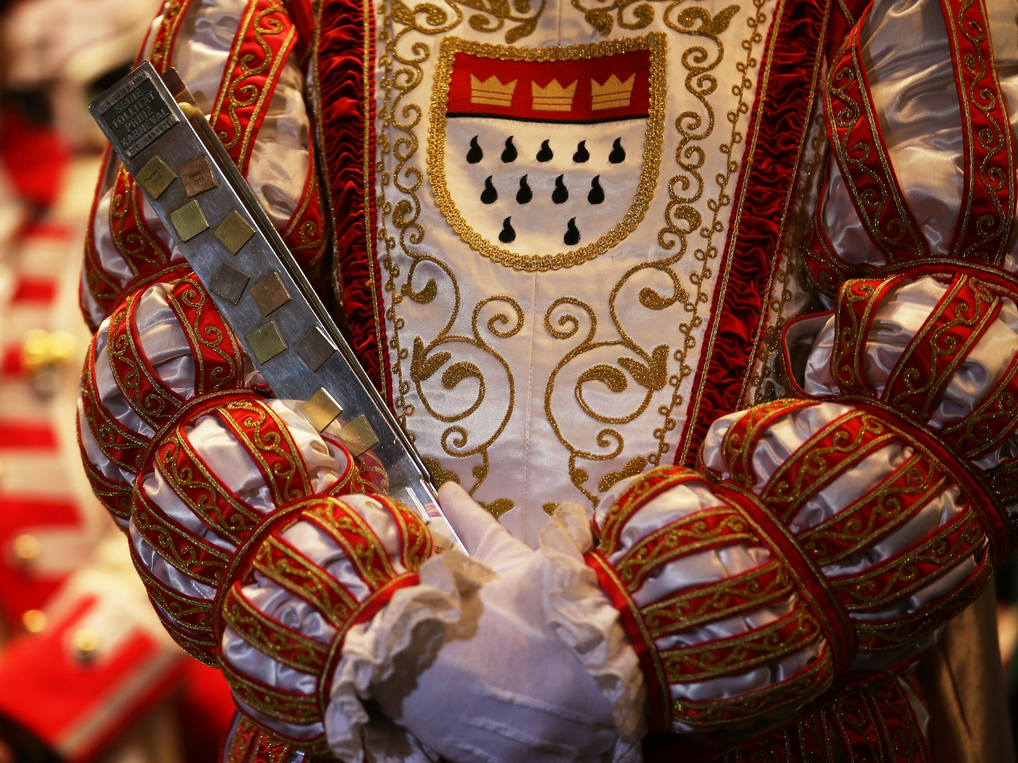 Prinz Stefan I. (M, Stefan Jung), hier am 04. Februar 2017 in Köln bei einem Karnevalsauftritt des Kölner Dreigestirns.