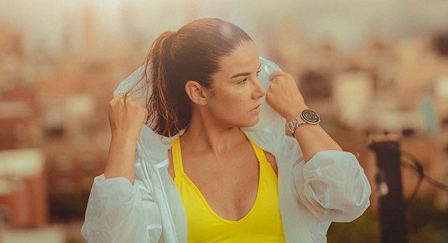 Ein Model mit der neuen Polar Ignite 3.