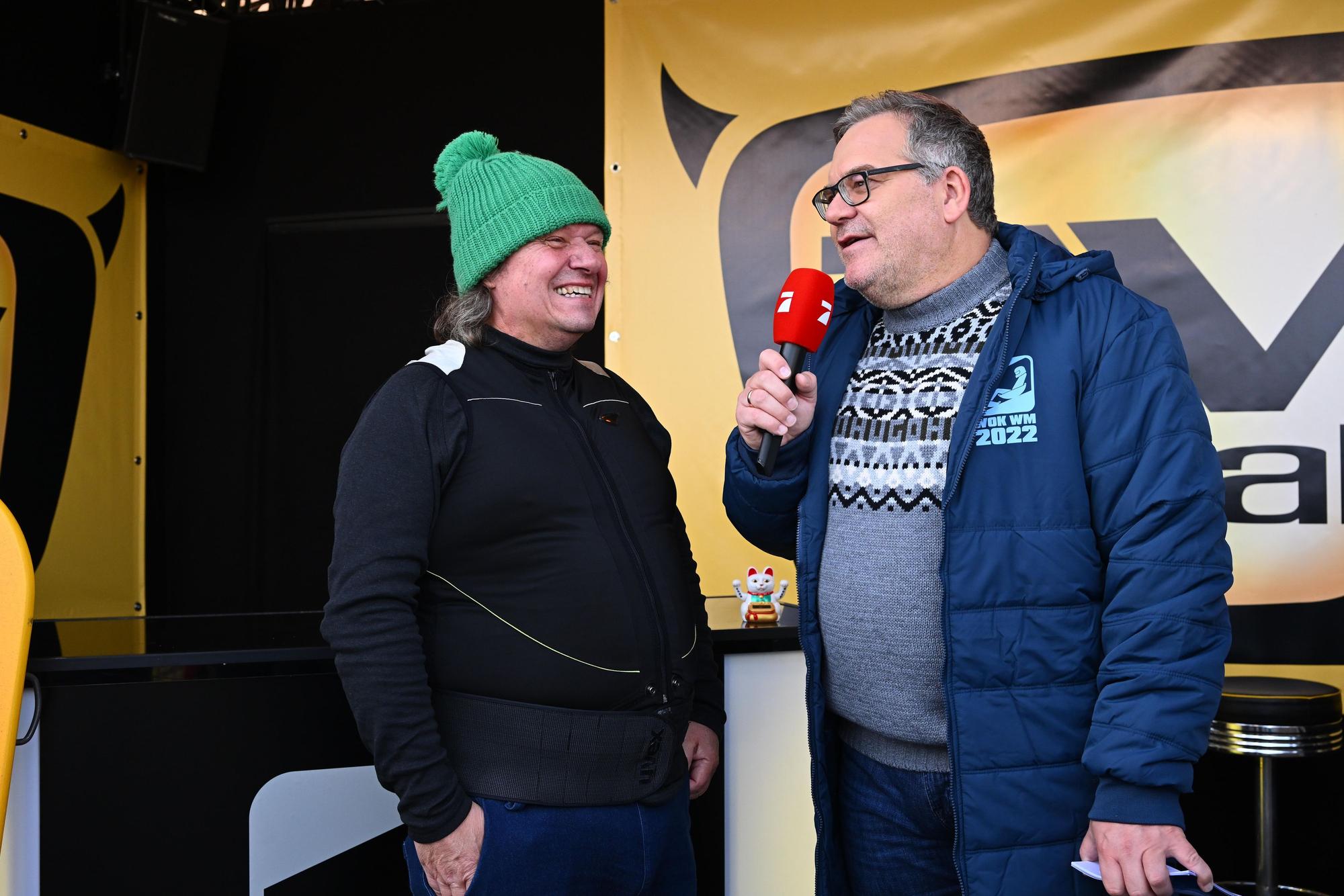 Moderator Elton im Gespräch mit Manni Ludolf.