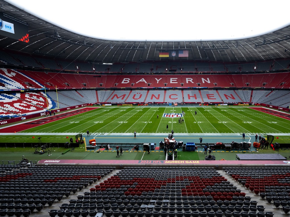 In der Allianz Arena in München wird das erste NFL-Spiel in Deutschland ausgetragen.