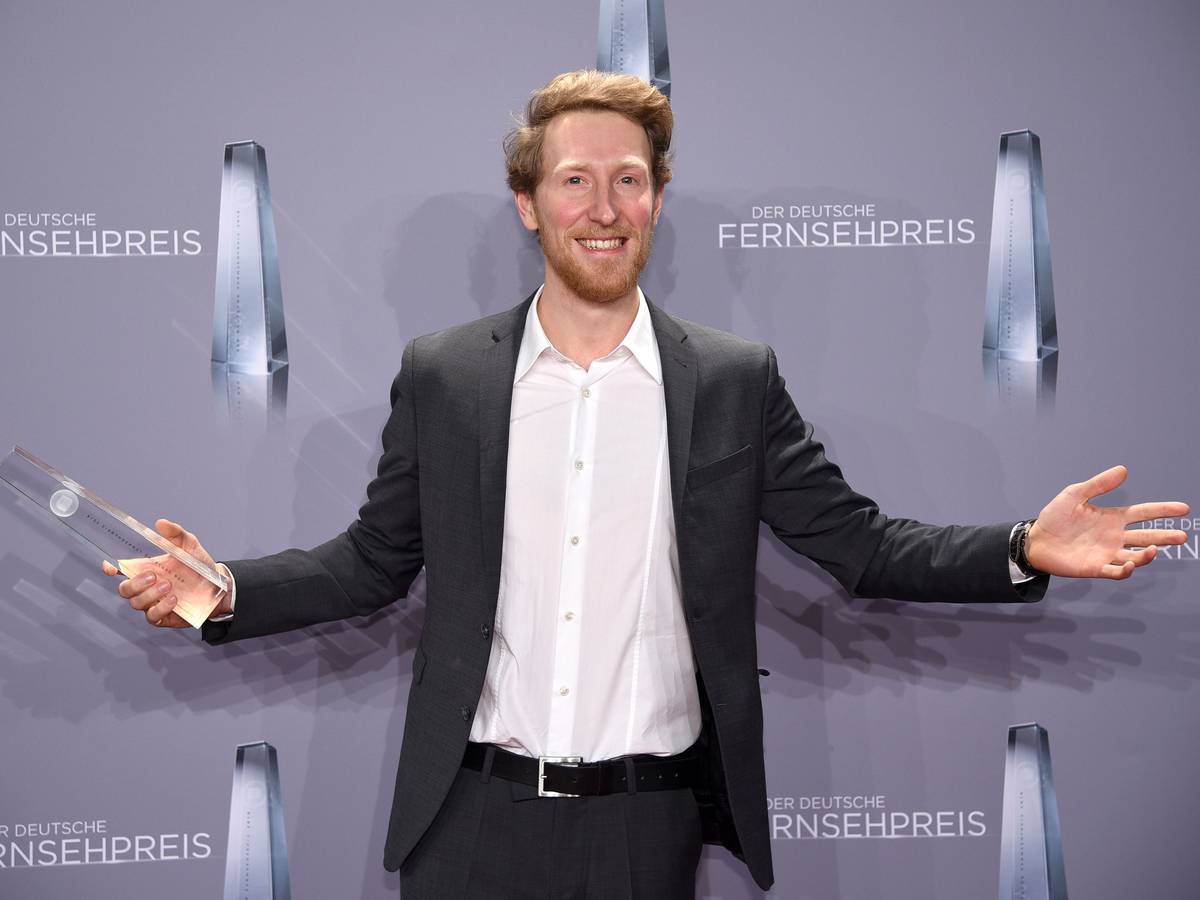 Louis Klamroth ist Preisträger in der Kategorie "Bester Nachwuchs" bei der Verleihung des 19. Deutschen Fernsehpreises im Kölner Palladium.