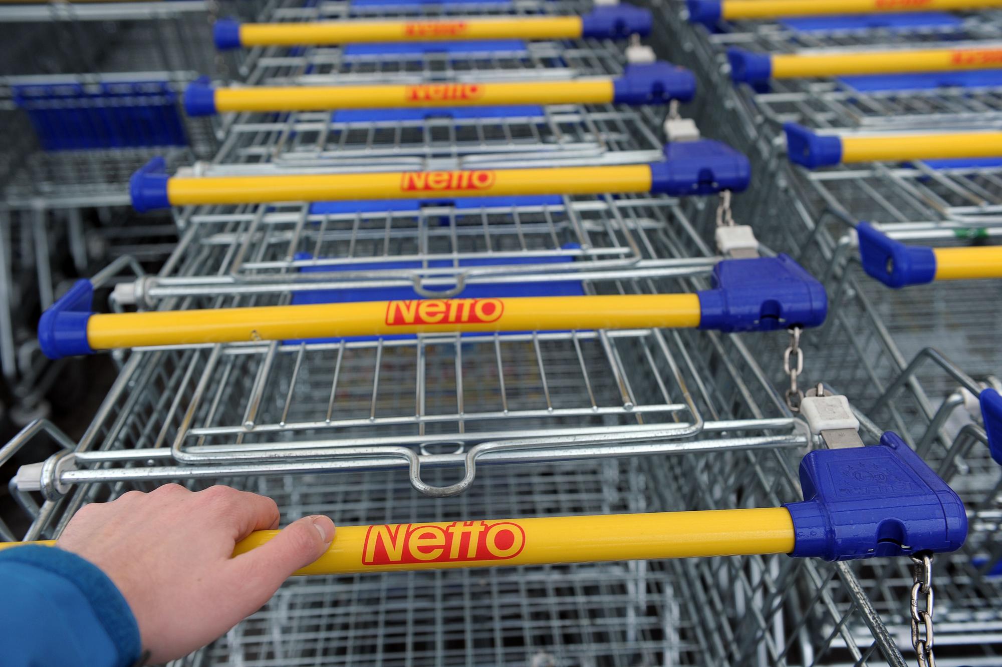 Symbolfoto. Einkaufwägen mit Netto-Logo.