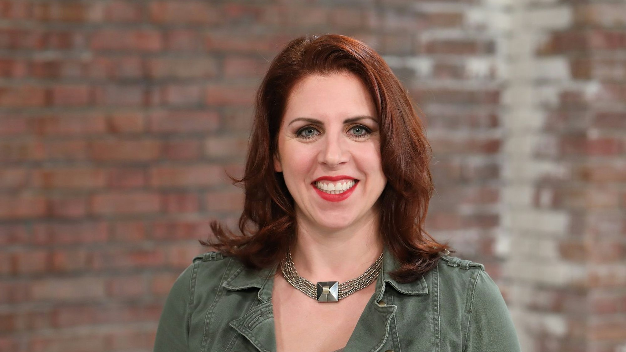 Esther Ollick, Händlerin und Möbel-Fachfrau bei „Bares für Rares“ verrät ihren Promi-Schwarm.