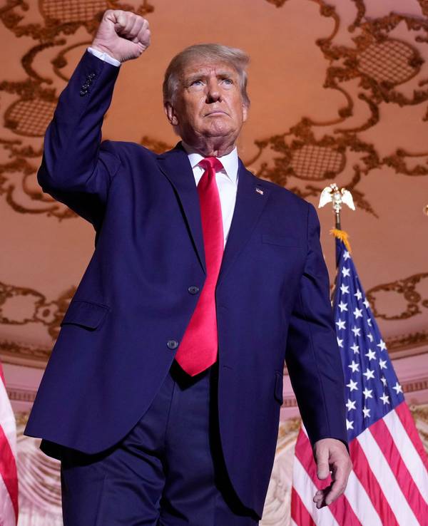 Donald Trump kurz nach der Bekanntgabe seiner Präsidentschaftskandidatur in Mar-a-Lago am 15. November.