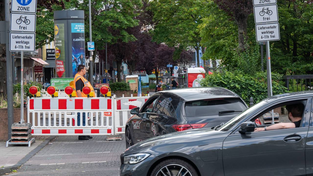 Absperrung der Deutzer Freiheit