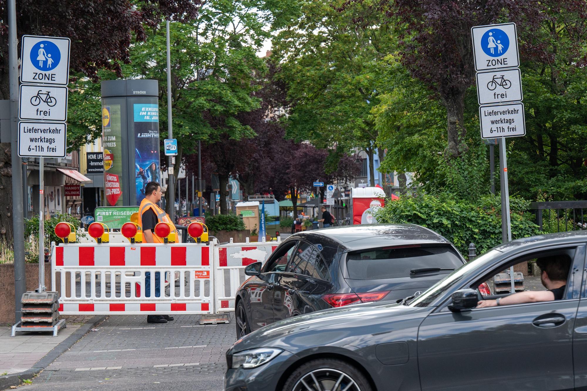 Absperrung der Deutzer Freiheit