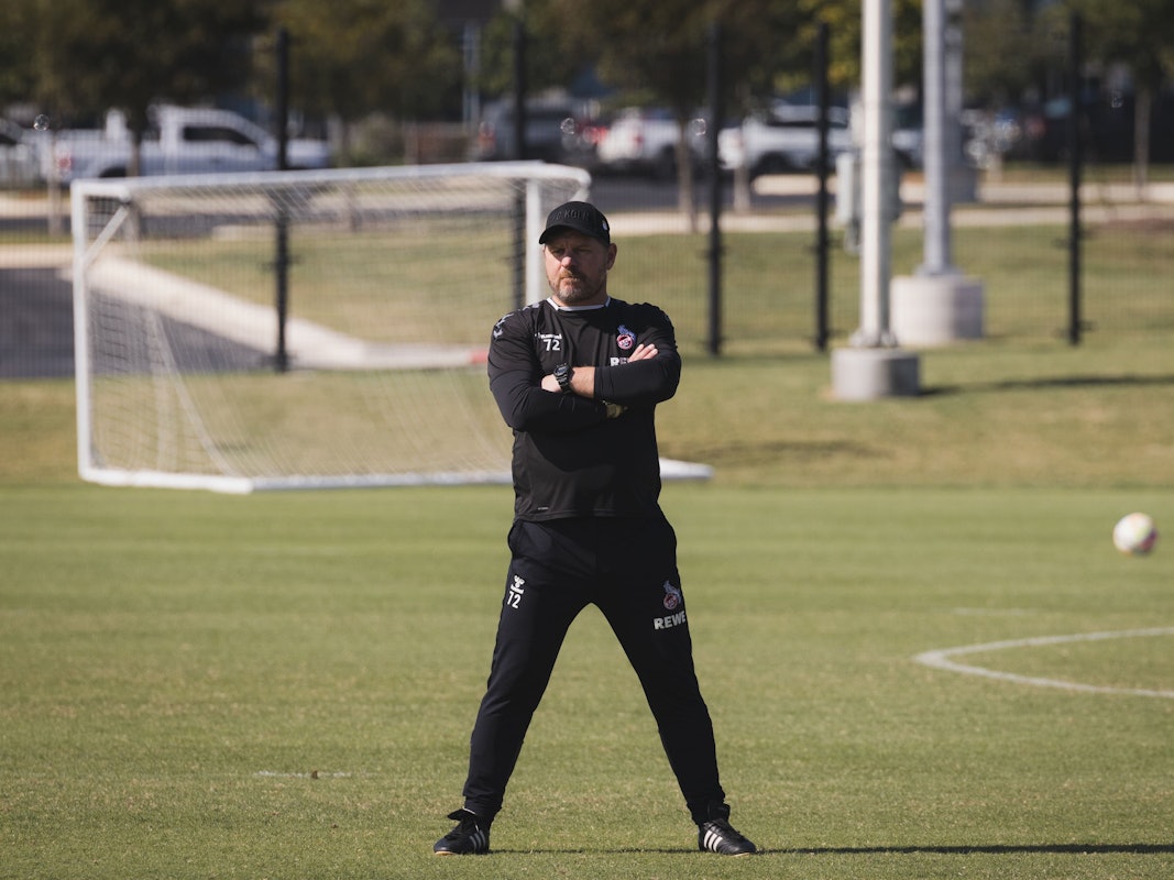Steffen Baumgart am 17. November 2022 beim FC-Training in Austin/Texas. Quelle: 1. FC Köln.
