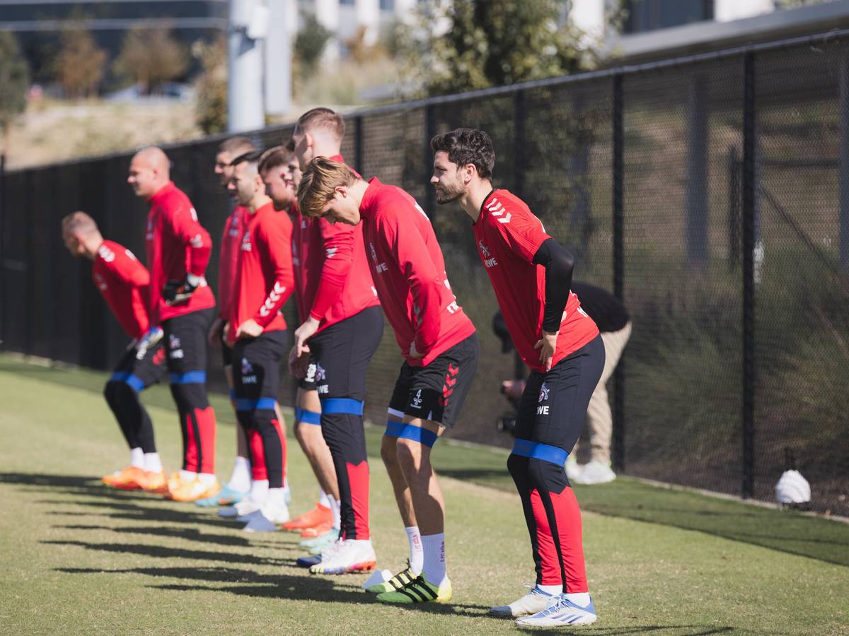 Die FC-Profis um Jonas Hector (r.) beim Training am 17. November 2022 in den USA (Austin/Texas).