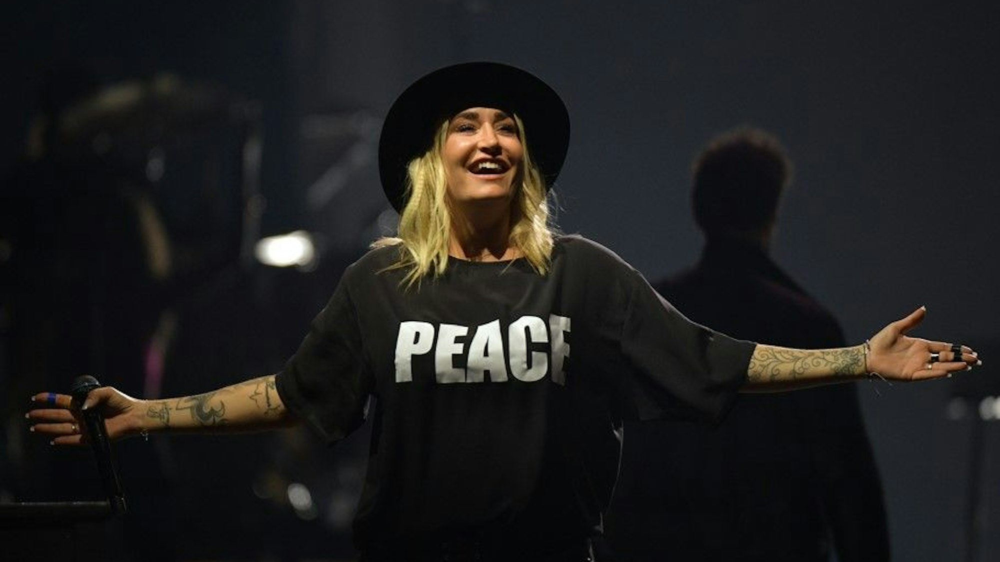 Sängerin Sarah Connor bei ihrem Konzert am 26. März in der Bremer ÖVB-Arena.