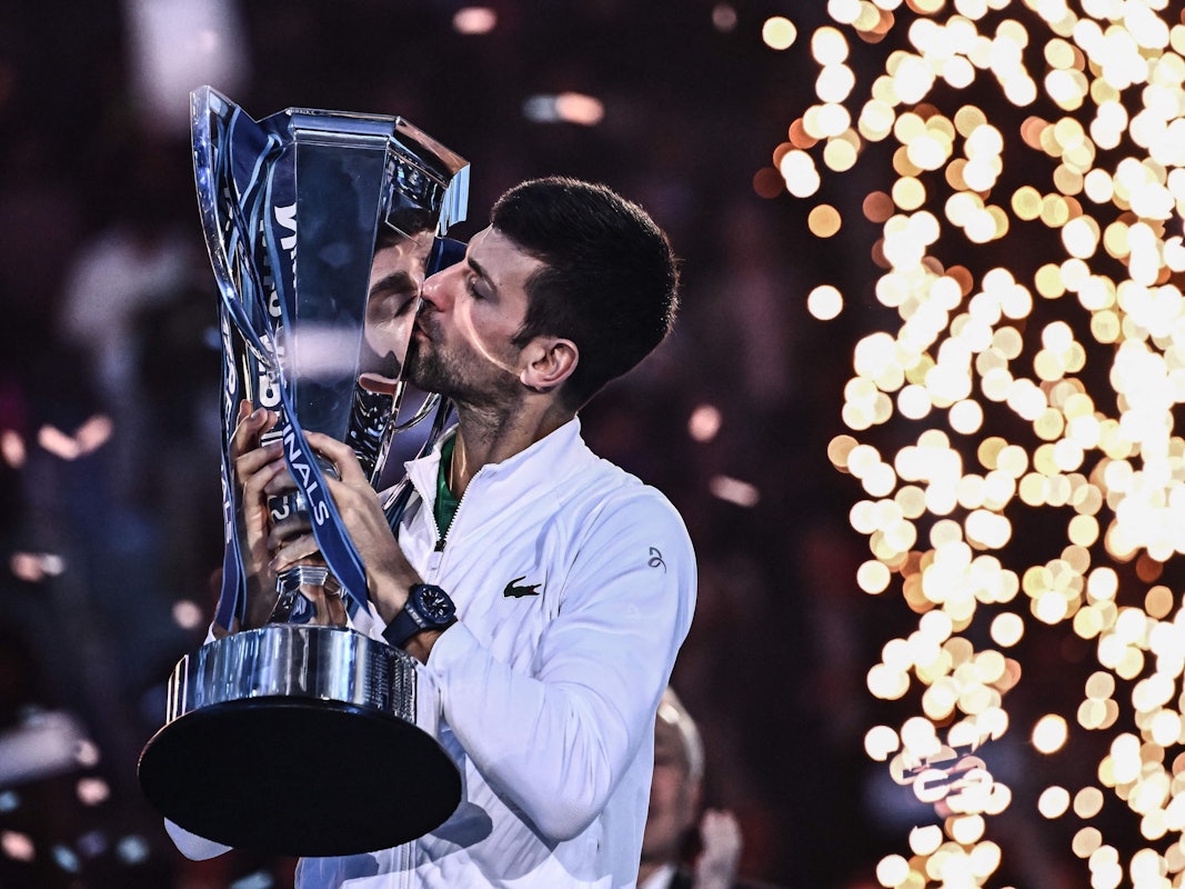 Novak Djokovic feiert seinen Sieg in Turin.