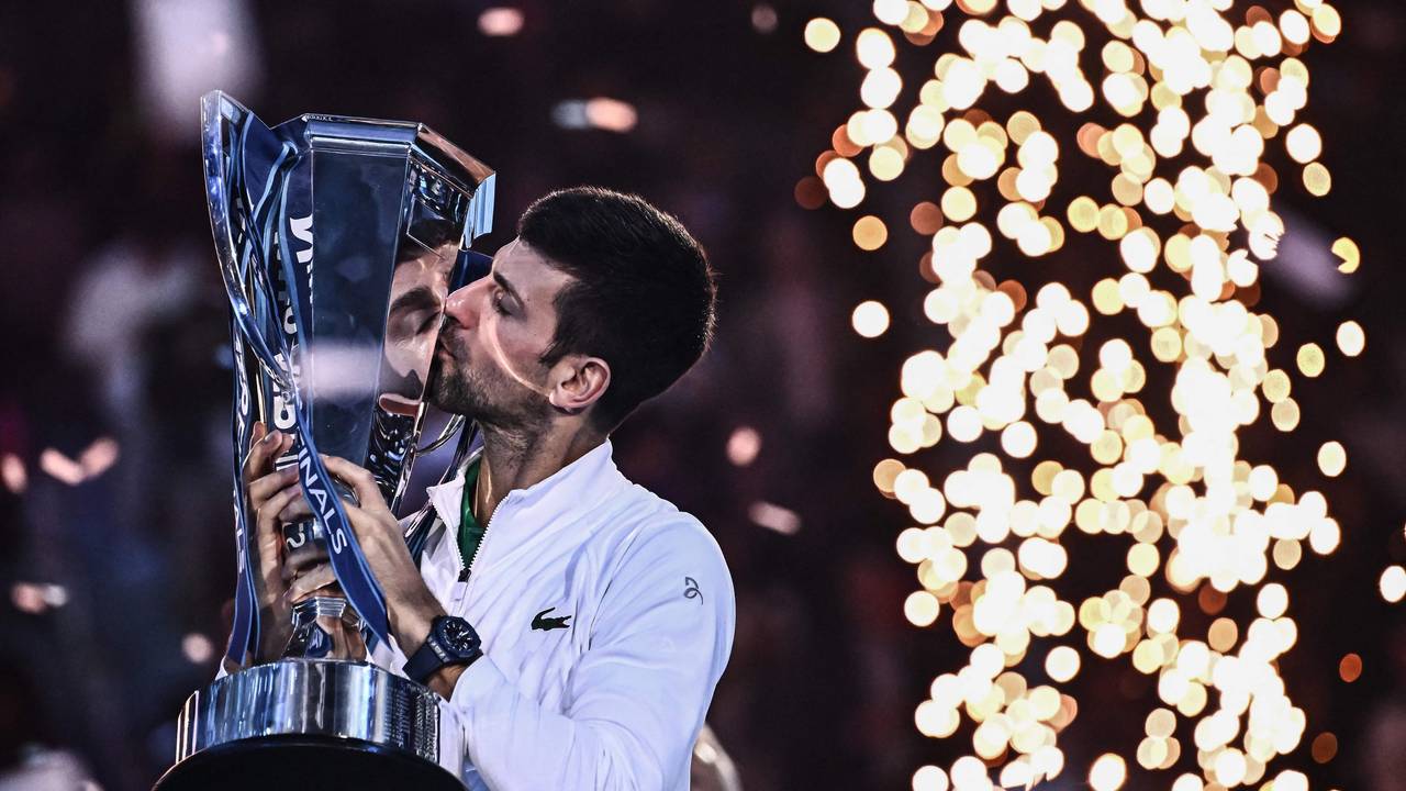 Novak Djokovic feiert seinen Sieg in Turin.