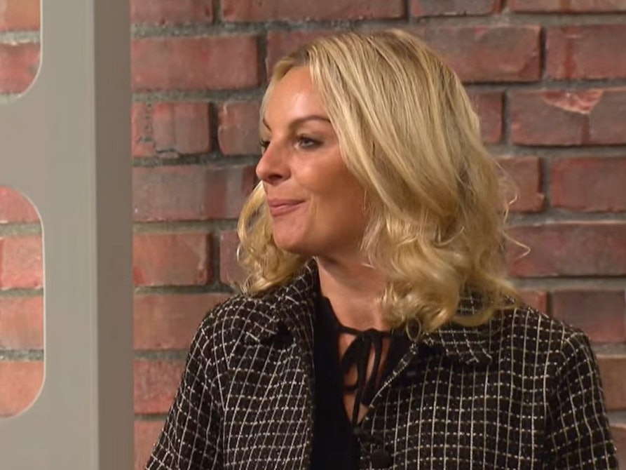 Susanne Steiger in der ZDF-Trödelshow „Bares für Rares“.