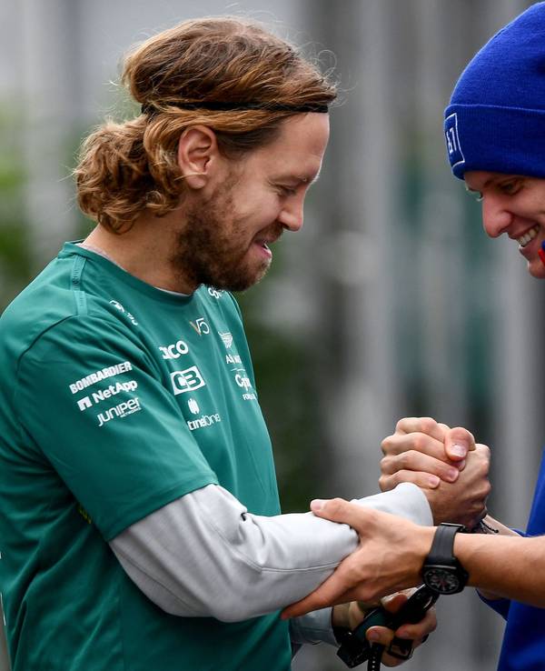 Zwei, die sich verstehen: Sebastian Vettel und Mick Schumacher.