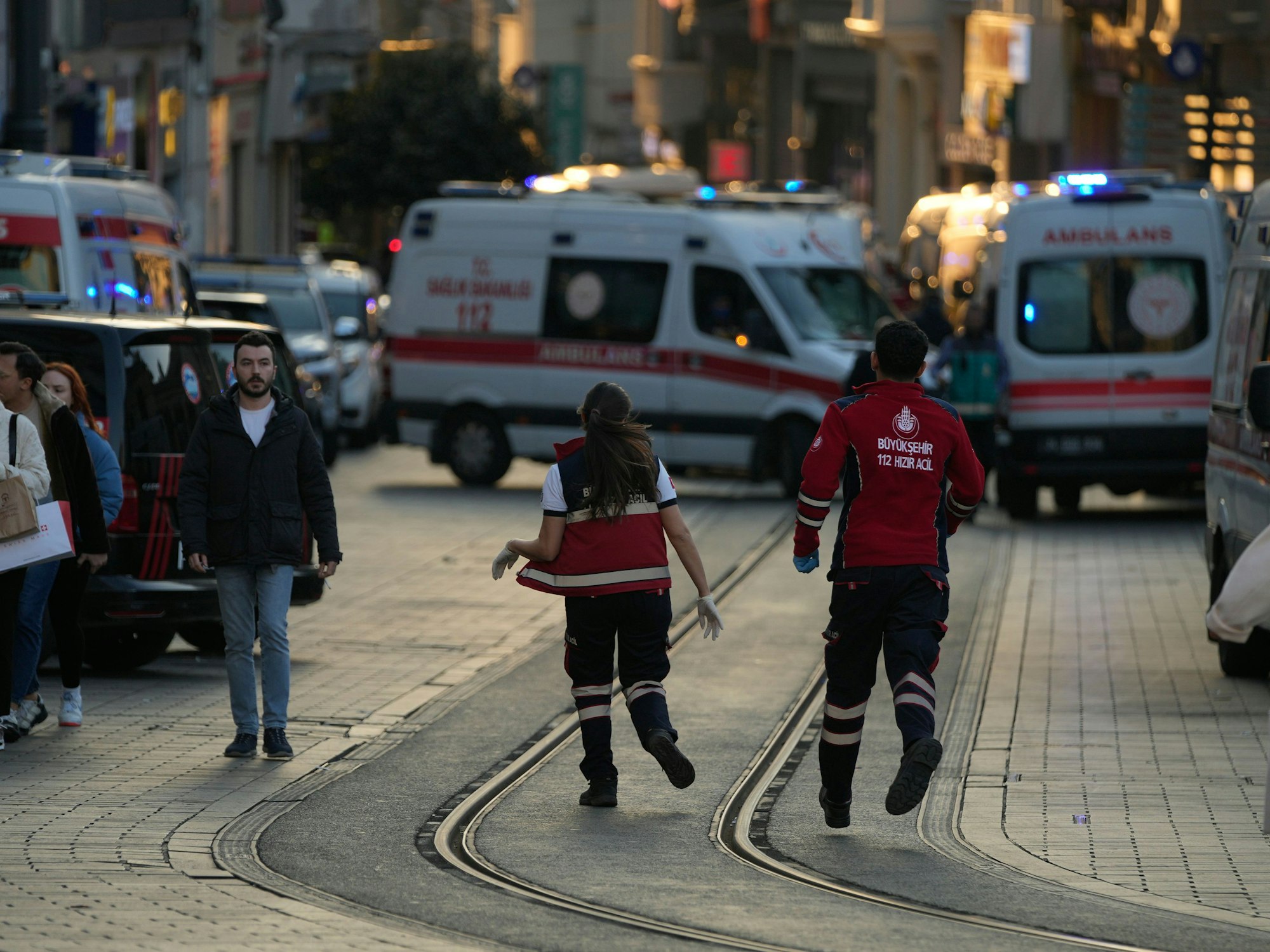 Einsatz von Rettungskräften in Istanbul.