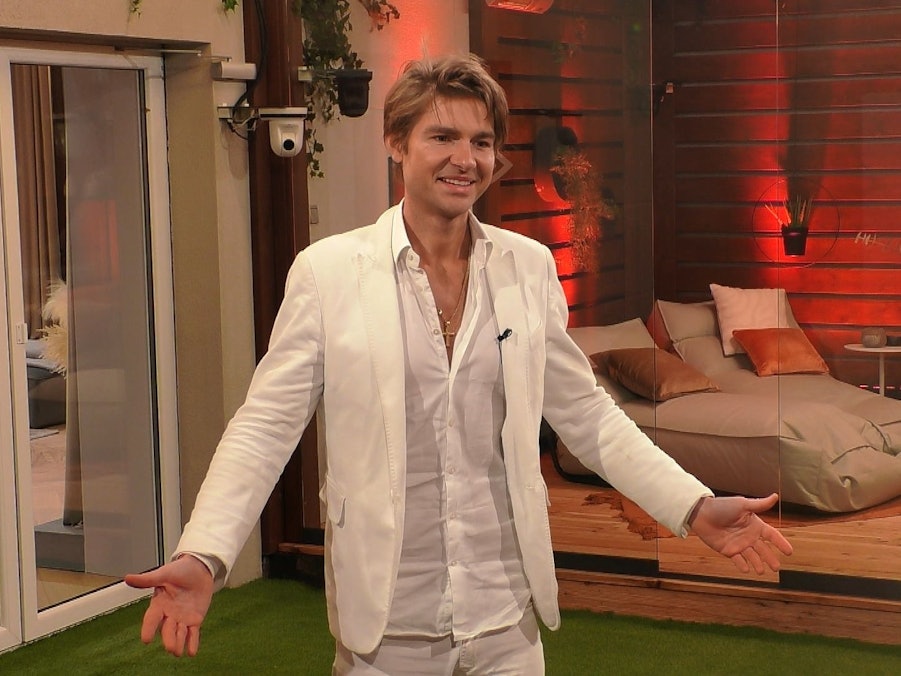 Promi Big Brother 2022: Jeremy Fragrance kündigt seinen freiwilligen Auszug an.