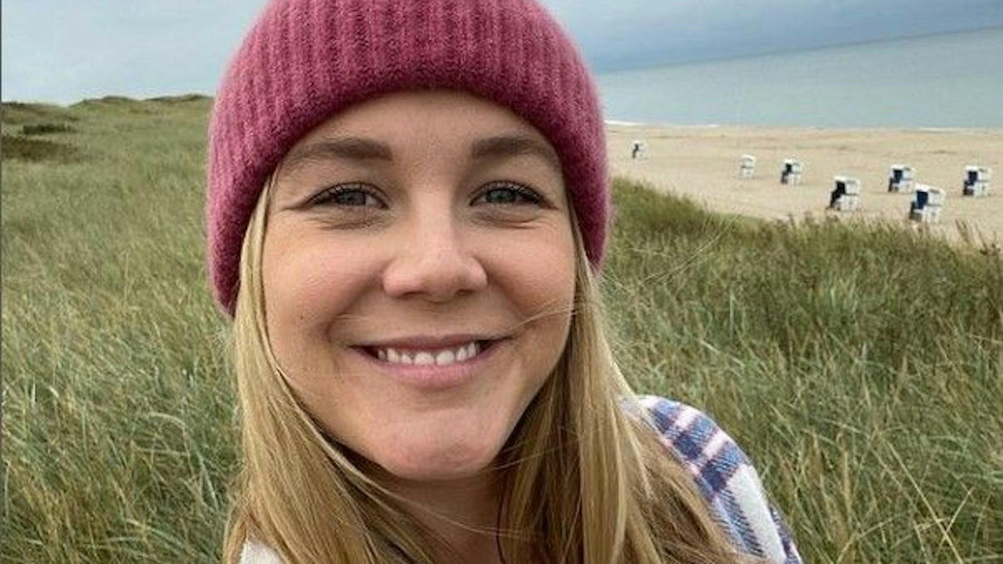 Alina Merkau, hier auf einem Instagram-Selfie vom 22. September, wird auf der Arbeit wie eine Prinzessin behandelt.