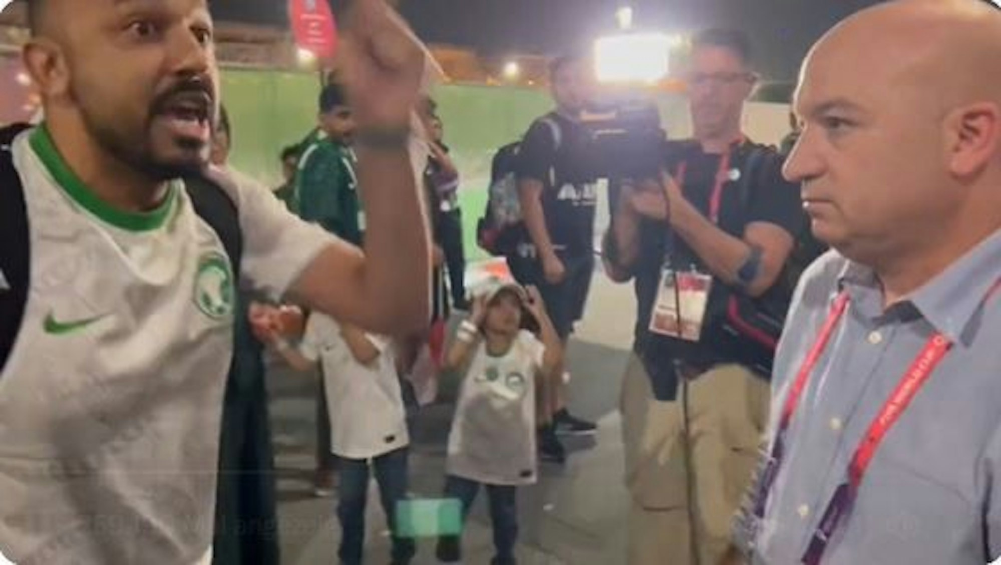 Bei der Fußball-Weltmeisterschaft spüren israelische Fans und Journalisten Feindseligkeiten.