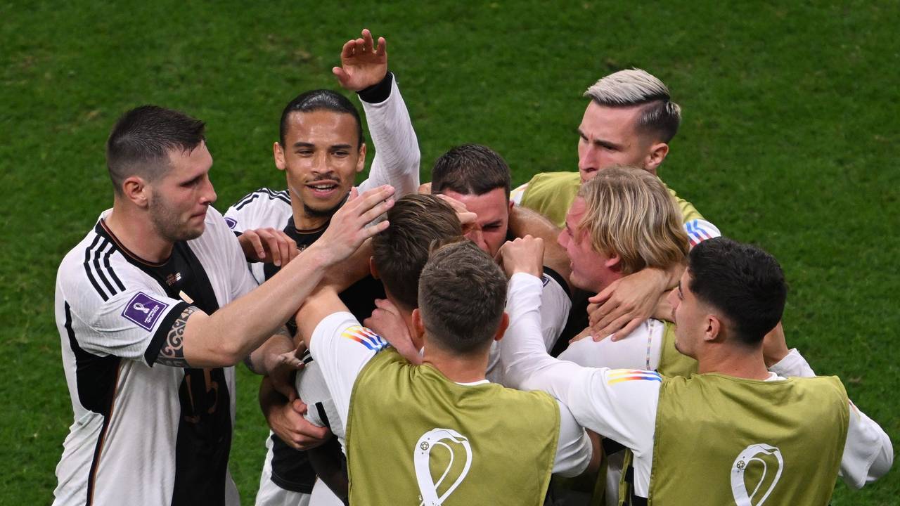 Deutschlands Niclas Füllkrug jubelt nach dem Tor zum 1:1 gegen Spanien.