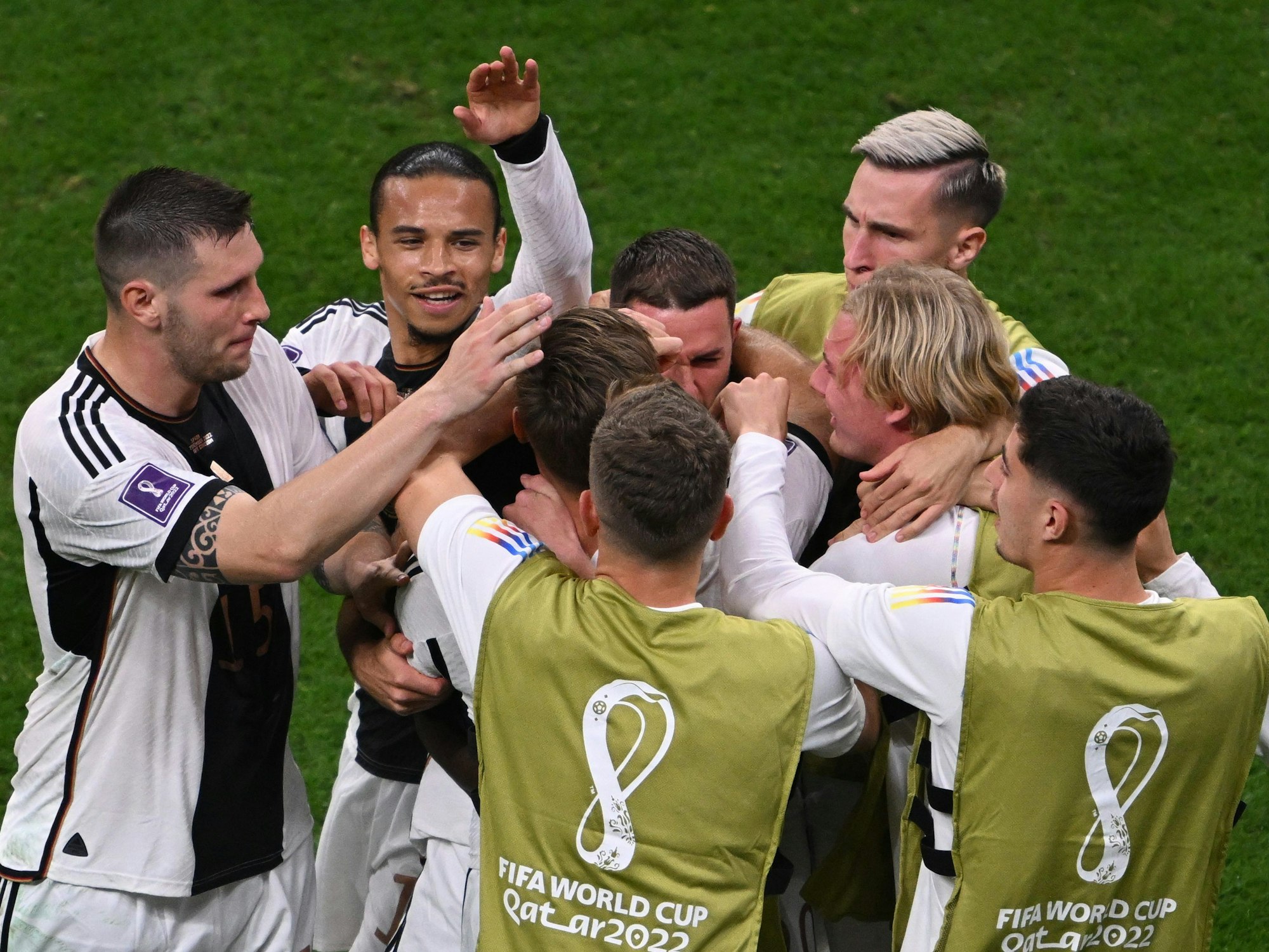 Deutschlands Niclas Füllkrug jubelt nach dem Tor zum 1:1 gegen Spanien.