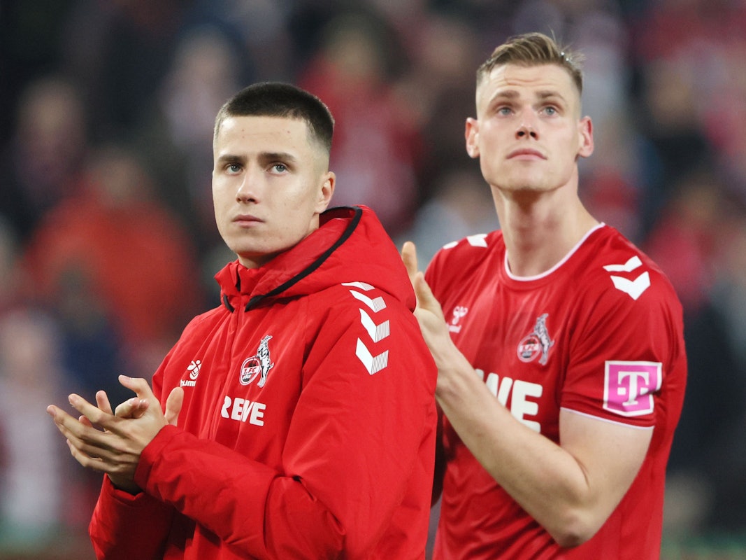 Denis Huseinbasic und Steffen Tigges bedanken sich bei den Fans des 1. FC Köln.