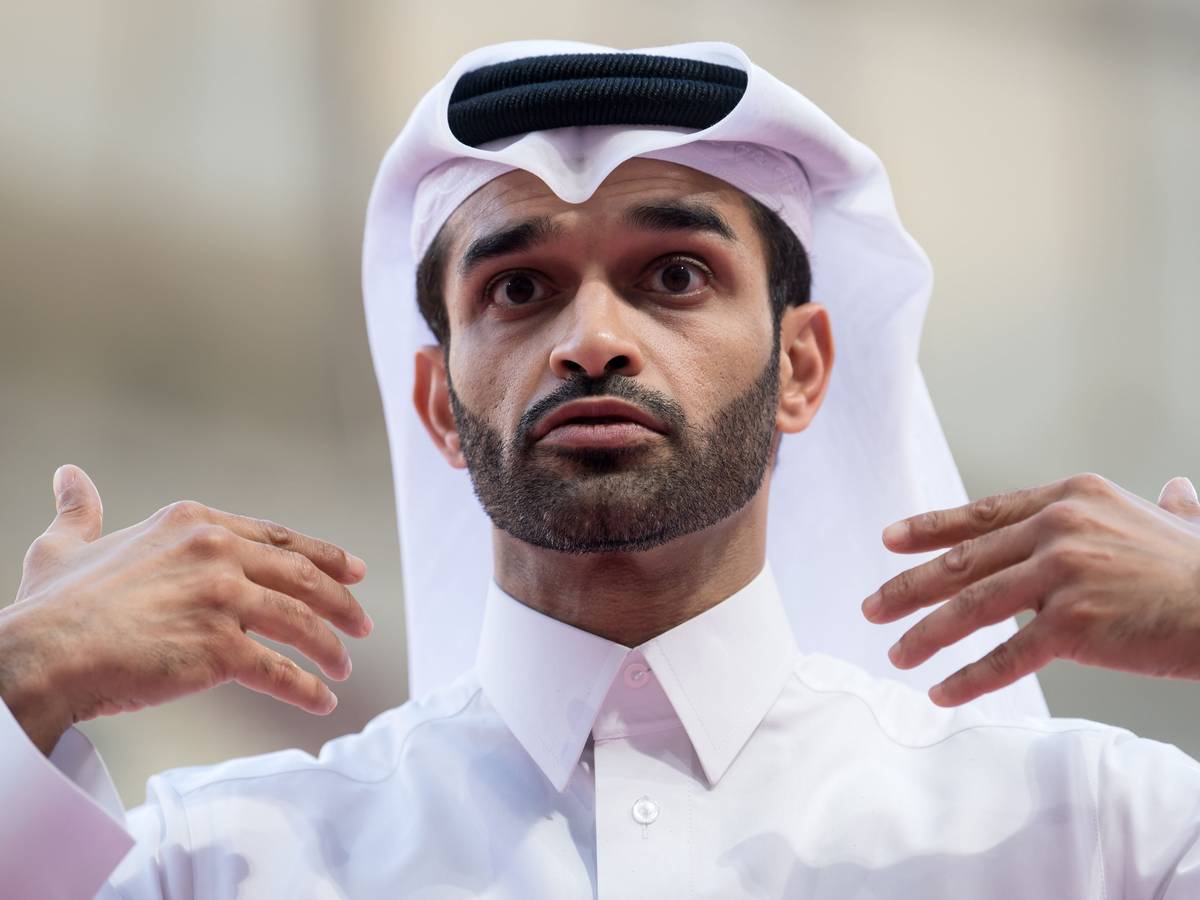 Der Generalsekretär des Organisationskomitees der Fußball-Weltmeisterschaft 2022, Hassan Al-Thawadi, nimmt am 04.01.2018 im Khalifa International Stadium in Doha (Katar) an einer Pressekonferenz teil.