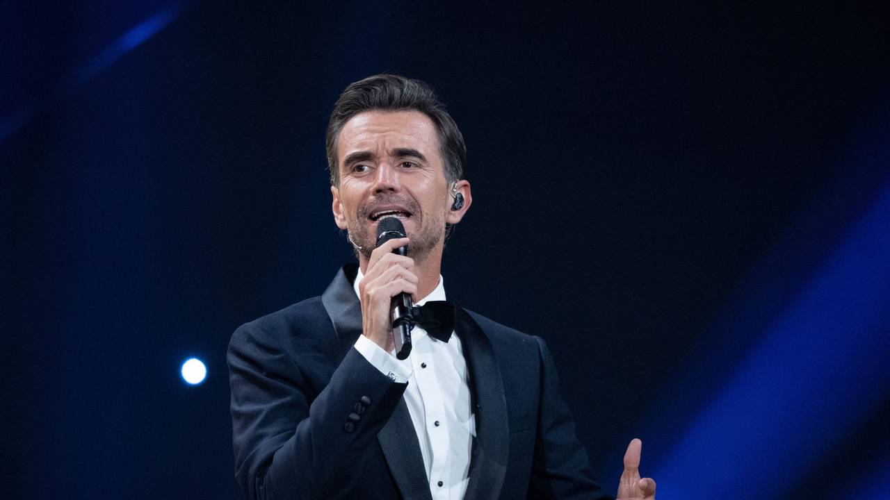 Moderator Florian Silbereisen führt durch die Verleihung des Medienpreises „Goldene Henne“ 2022 in Leipzig.