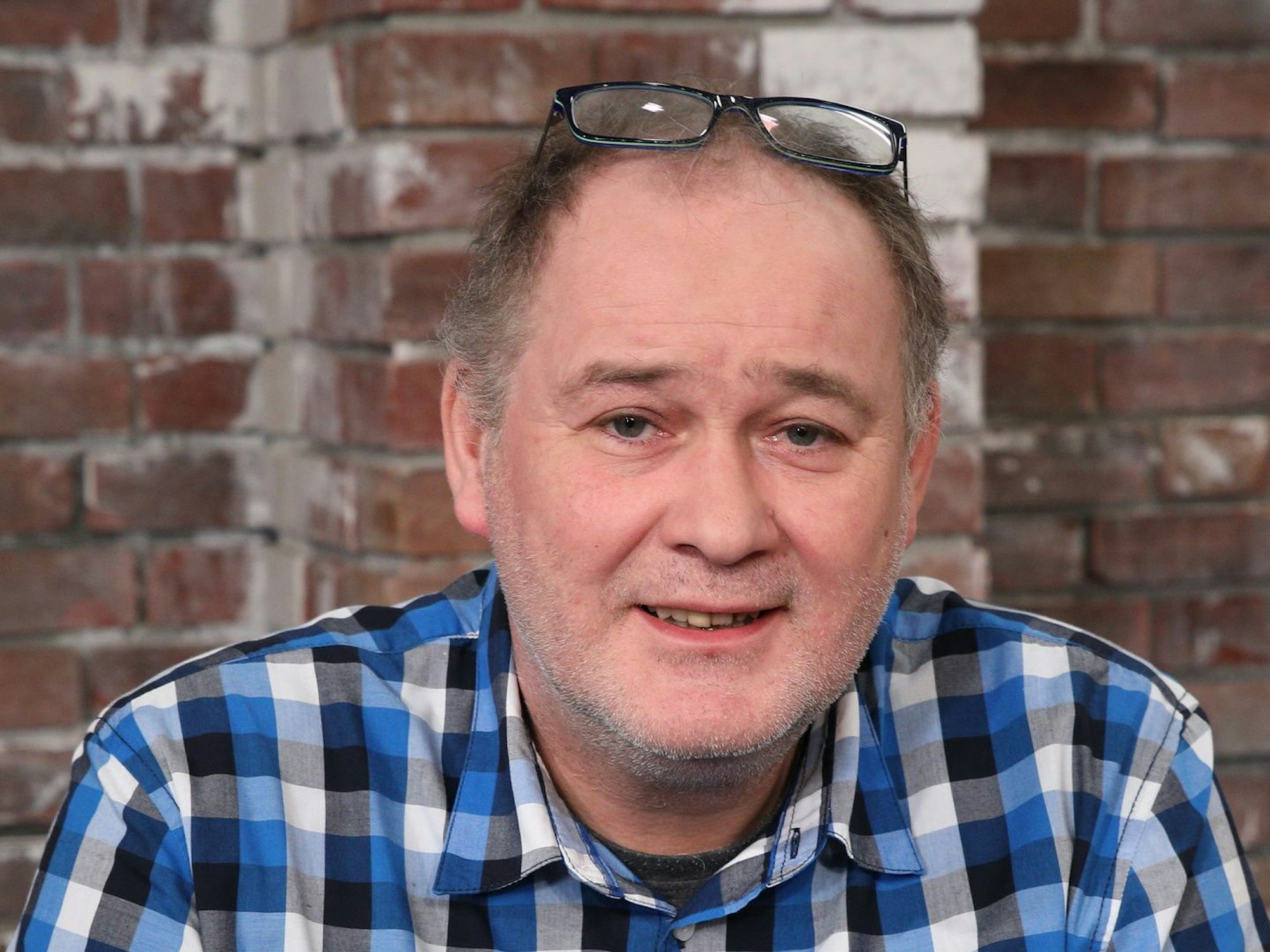 Walter Lehnertz, hier bei einem Fototermin für Bares für Rares, ist Zuschauerliebling der ZDF-Trödelshow.