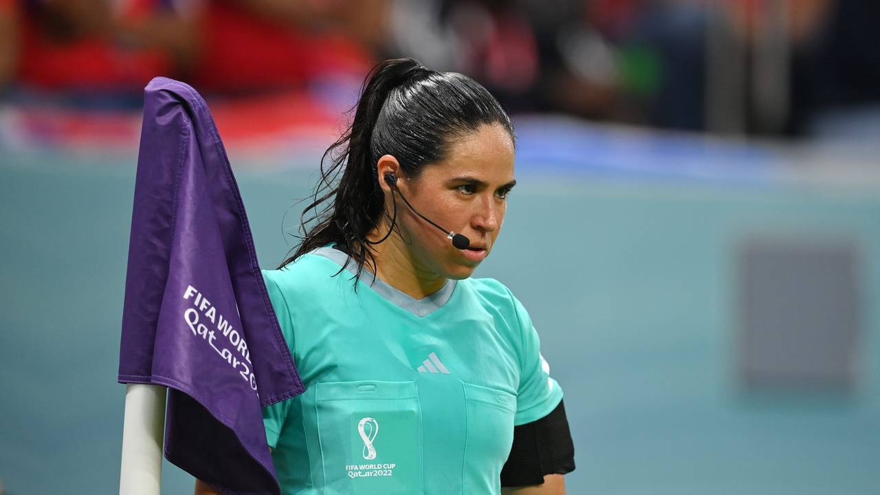 Linienrichterin Karen Diaz im WM-Spiel zwischen Deutschland und Costa Rica am 1. Dezember 2022.