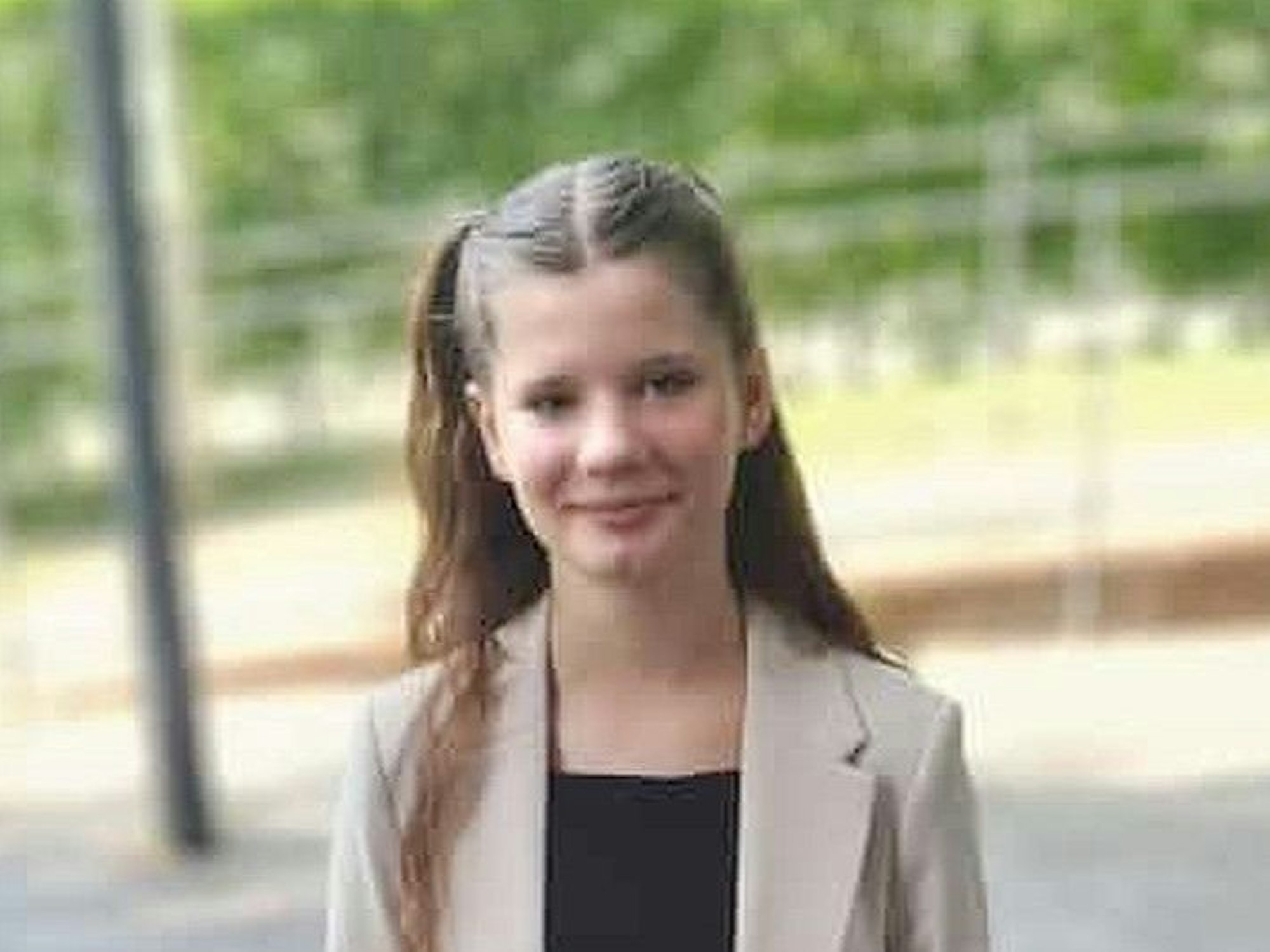 Porträtfoto der vermissten Emily aus NRW.