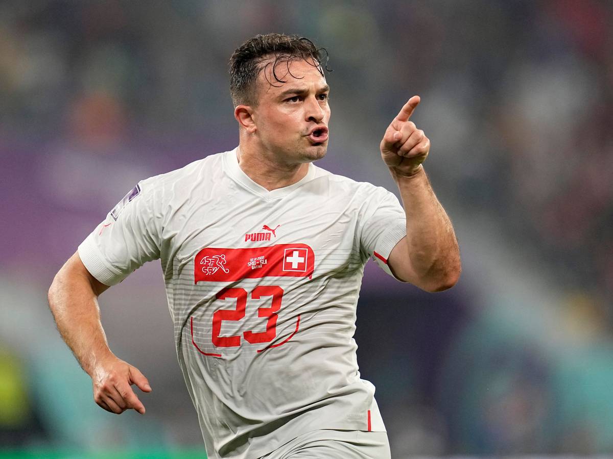 Xherdan Shaqiri jubelt über seinen Treffer zum 1:0 im WM-Vorrundenspiel der Schweiz gegen Serbien.