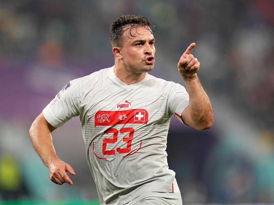 Xherdan Shaqiri jubelt über seinen Treffer zum 1:0 im WM-Vorrundenspiel der Schweiz gegen Serbien.