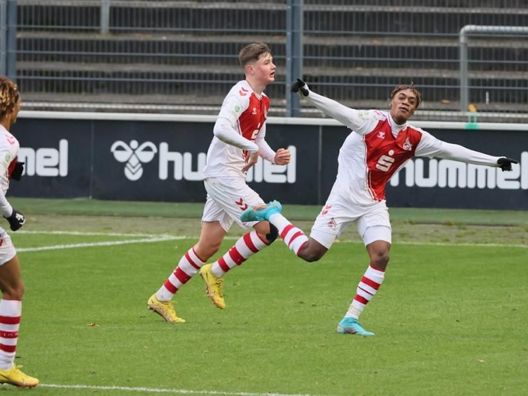 Kölns Justin Diehl jubelt über seinen Siegtreffer gegen die U19 von Preußen Münster.