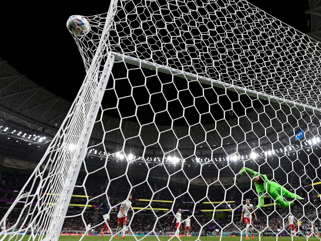 Kylian Mbappe erzielt das Tor zum 3:0 für Frankreich gegen Polen im WM-Achtelfinale 2022.