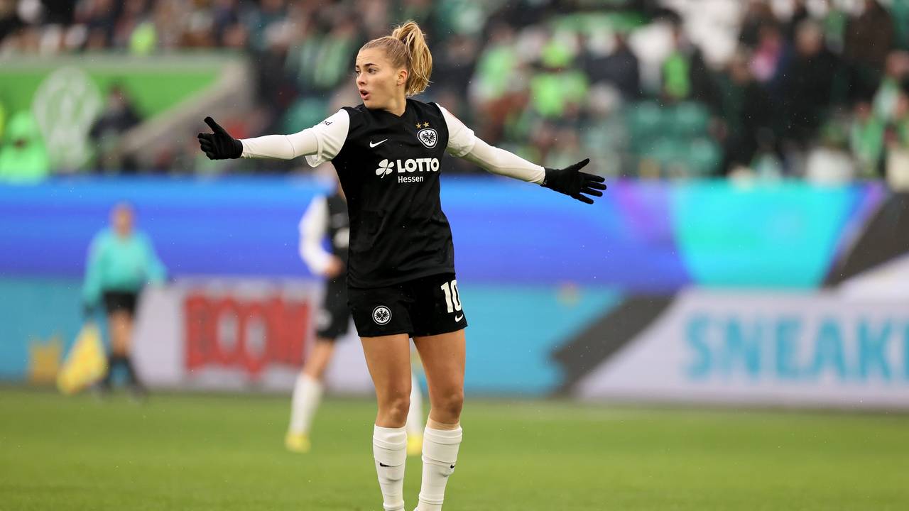Laura Freigang beim Frauen-Bundesliga-Spiel zwischen dem VfL Wolfsburg und Eintracht Frankfurt am 3. Dezember 2022.