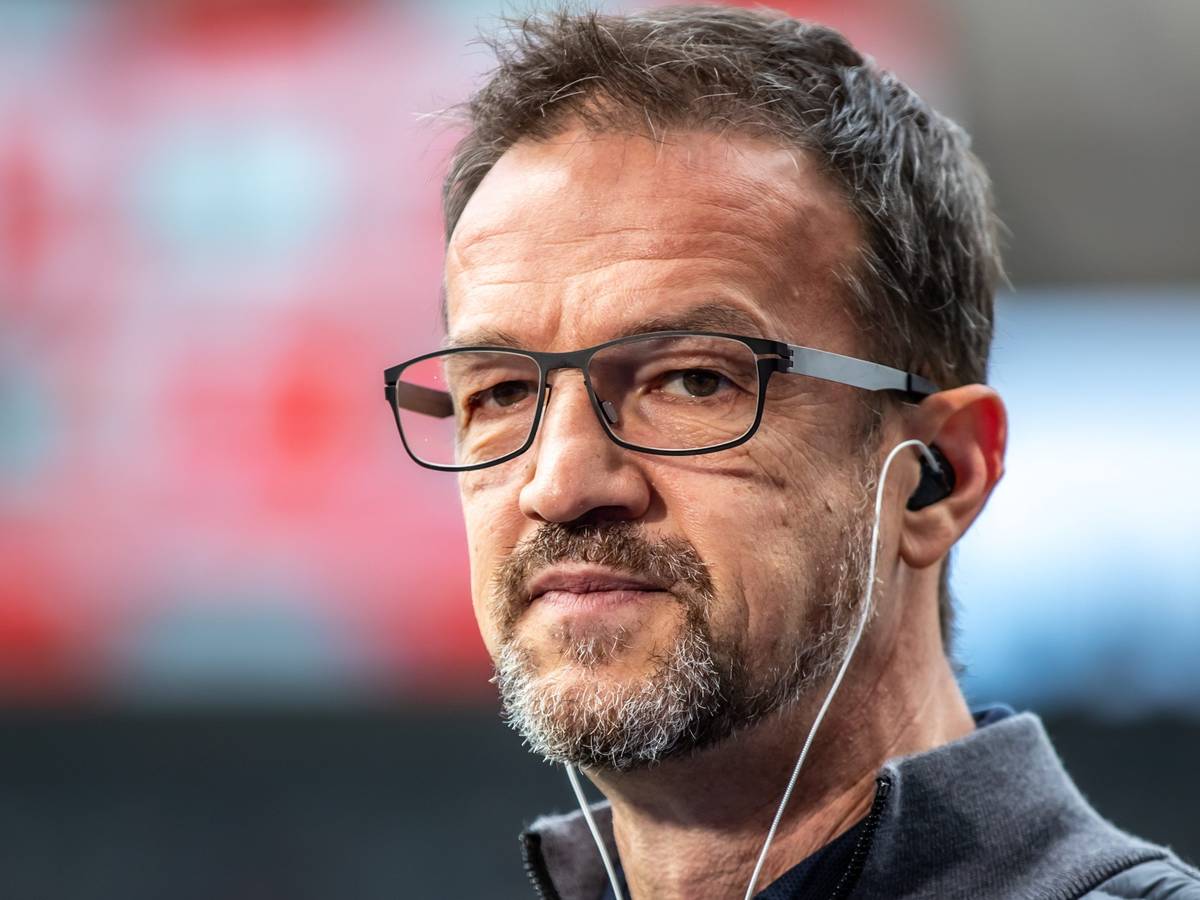 Fredi Bobic, Geschäftsführer von Hertha BSC, gibt ein Interview.