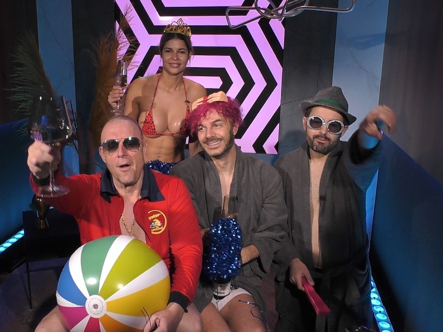 Das Foto zeigt Rainer Gottwald (l.), Micaela Schäfer, Sam Dylan und Menderes.