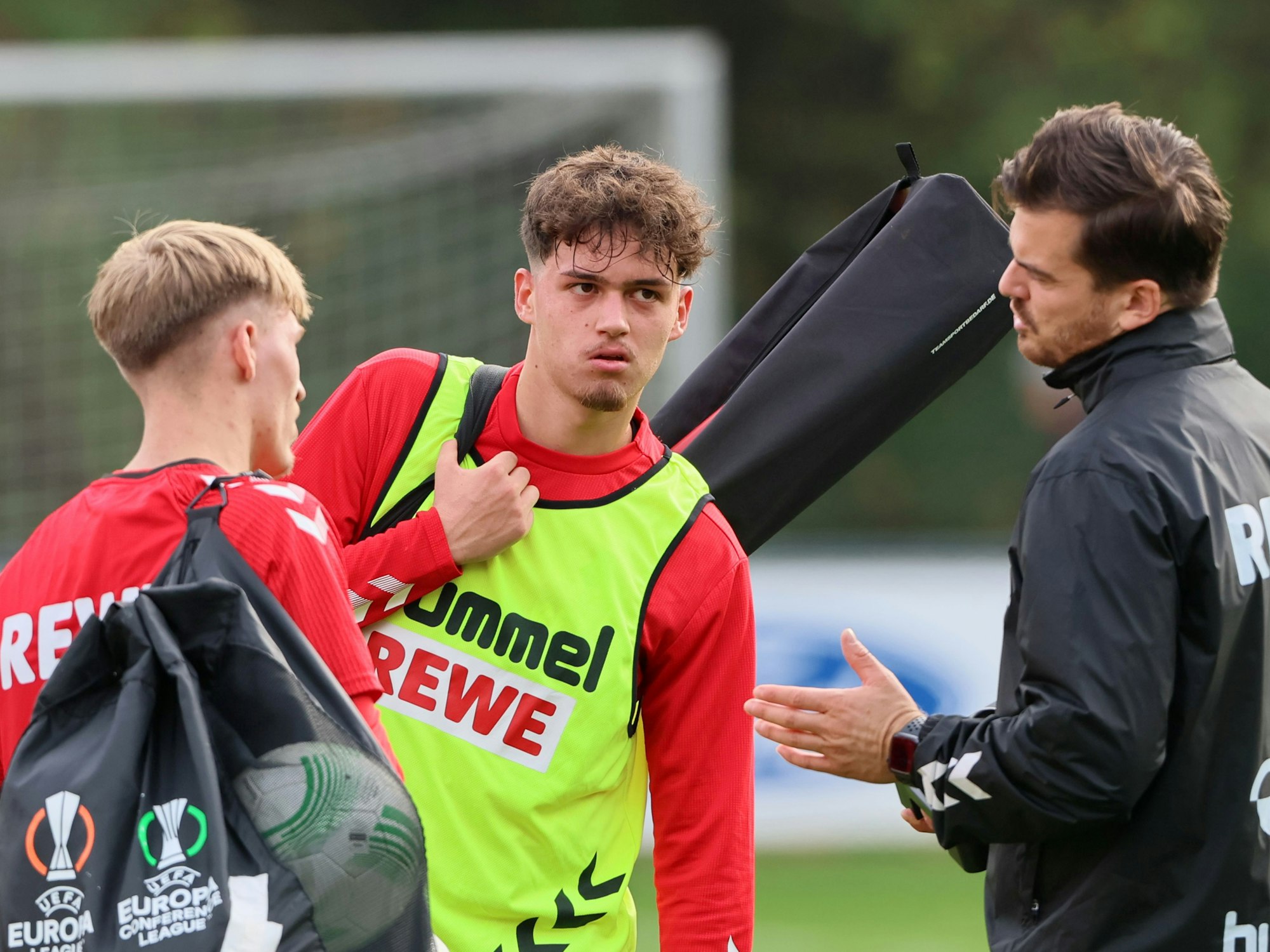 Maximilian Schmid und Rijad Smajic im Gespräch mit Max Weuthen.