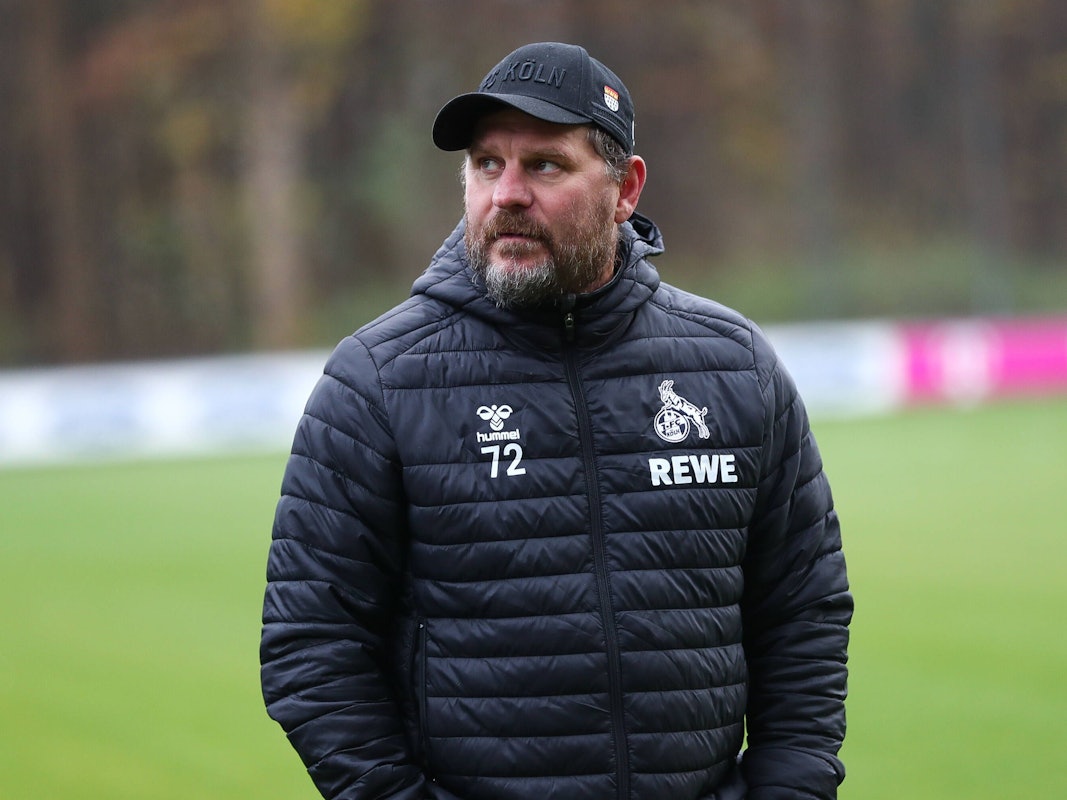 Steffen Baumgart auf dem Trainingsplatz.