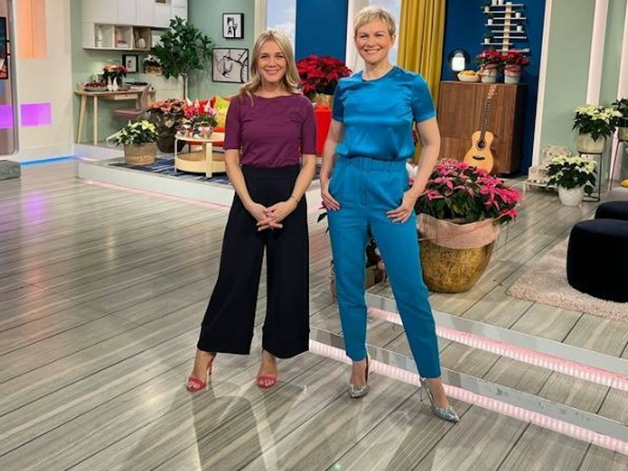 Alina Merkau und Karen Heinrichs im Studio vom Sat.1-„Frühstücksfernsehen“.