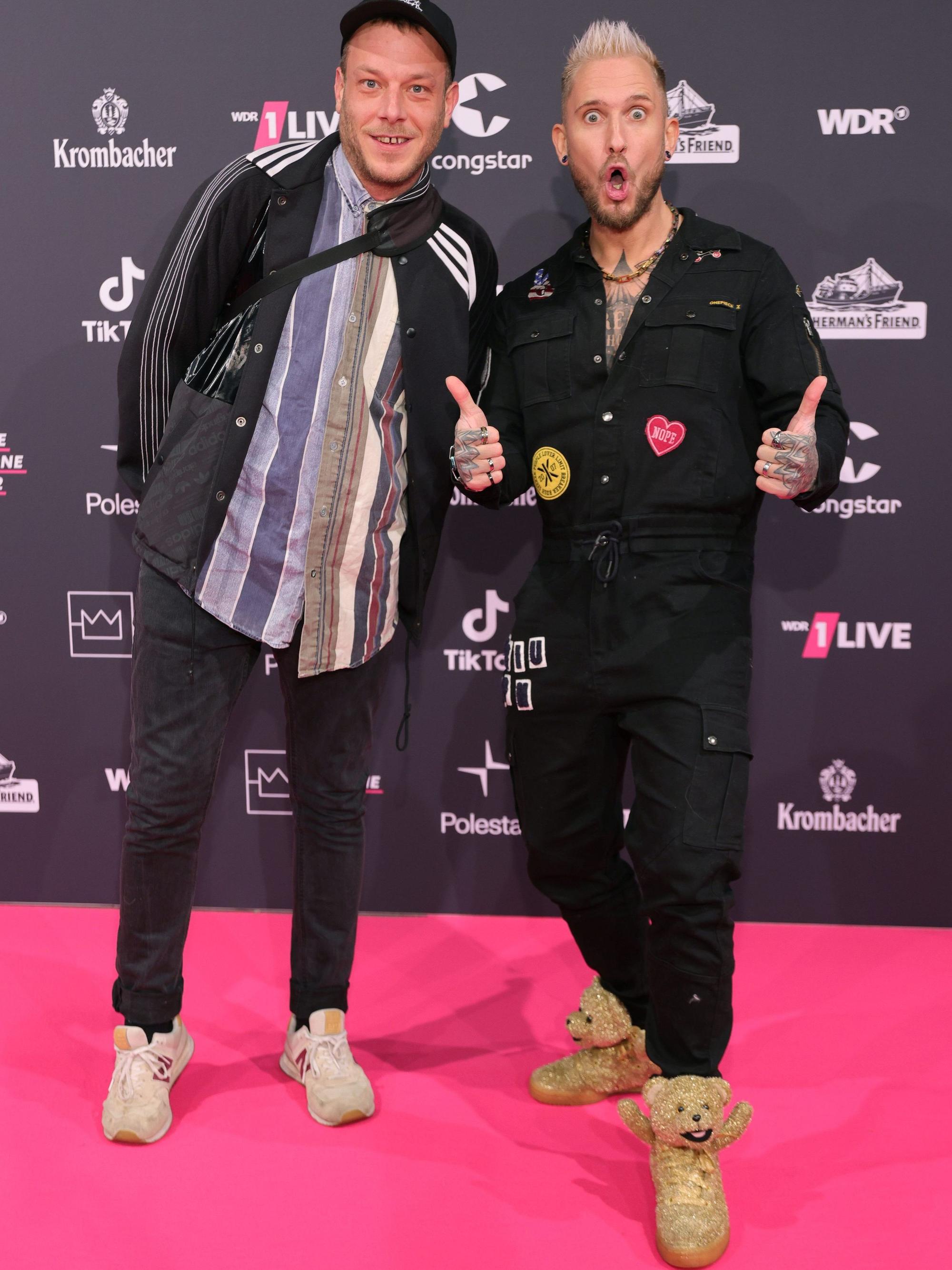 Michael Rohleder und Daniel Schneider (r.) von den 257ers. Besonders auffällig: Die Teddy-Schuhe von Daniel.