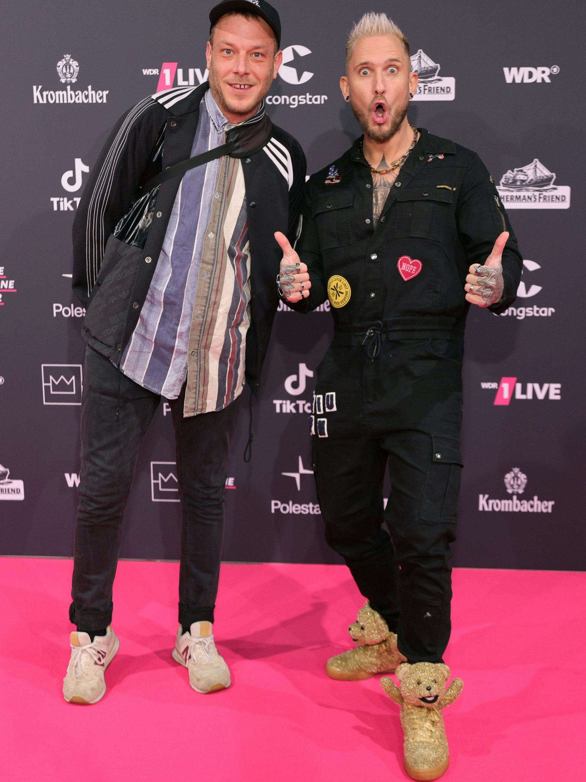 Michael Rohleder und Daniel Schneider (r.) von den 257ers. Besonders auffällig: Die Teddy-Schuhe von Daniel.