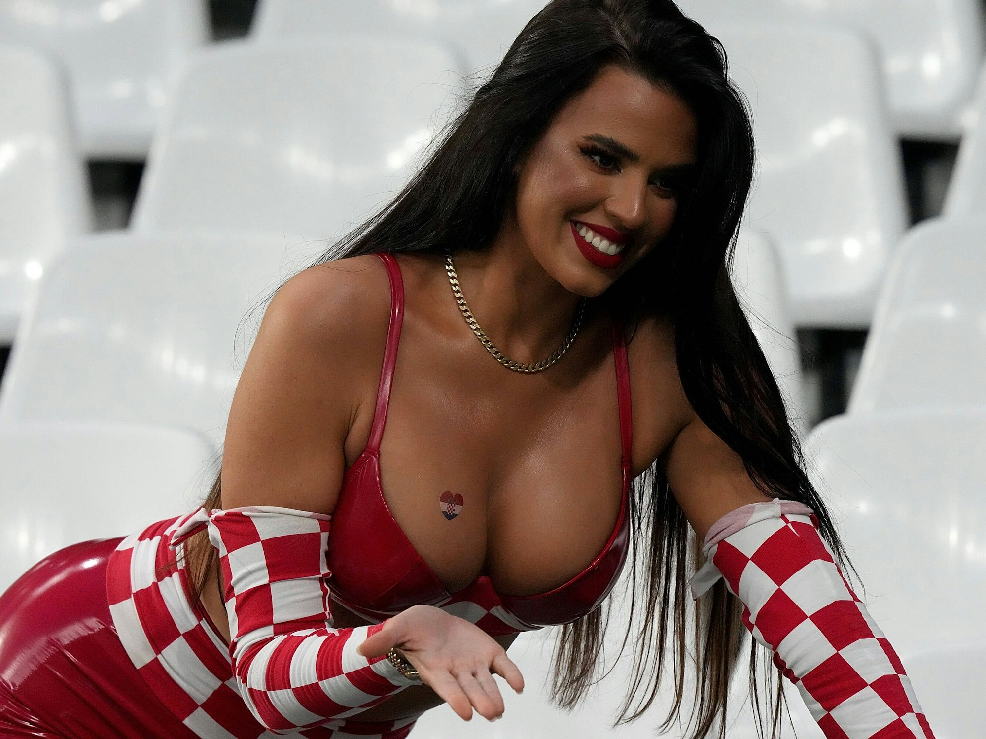 Ivana Knöll beim WM-Viertelfinale zwischen Kroatien und Brasilien am 9. Dezember 2022.