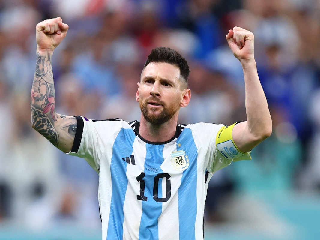 Lionel Messi jubelt im WM-Viertelfinalspiel gegen die Niederlande.