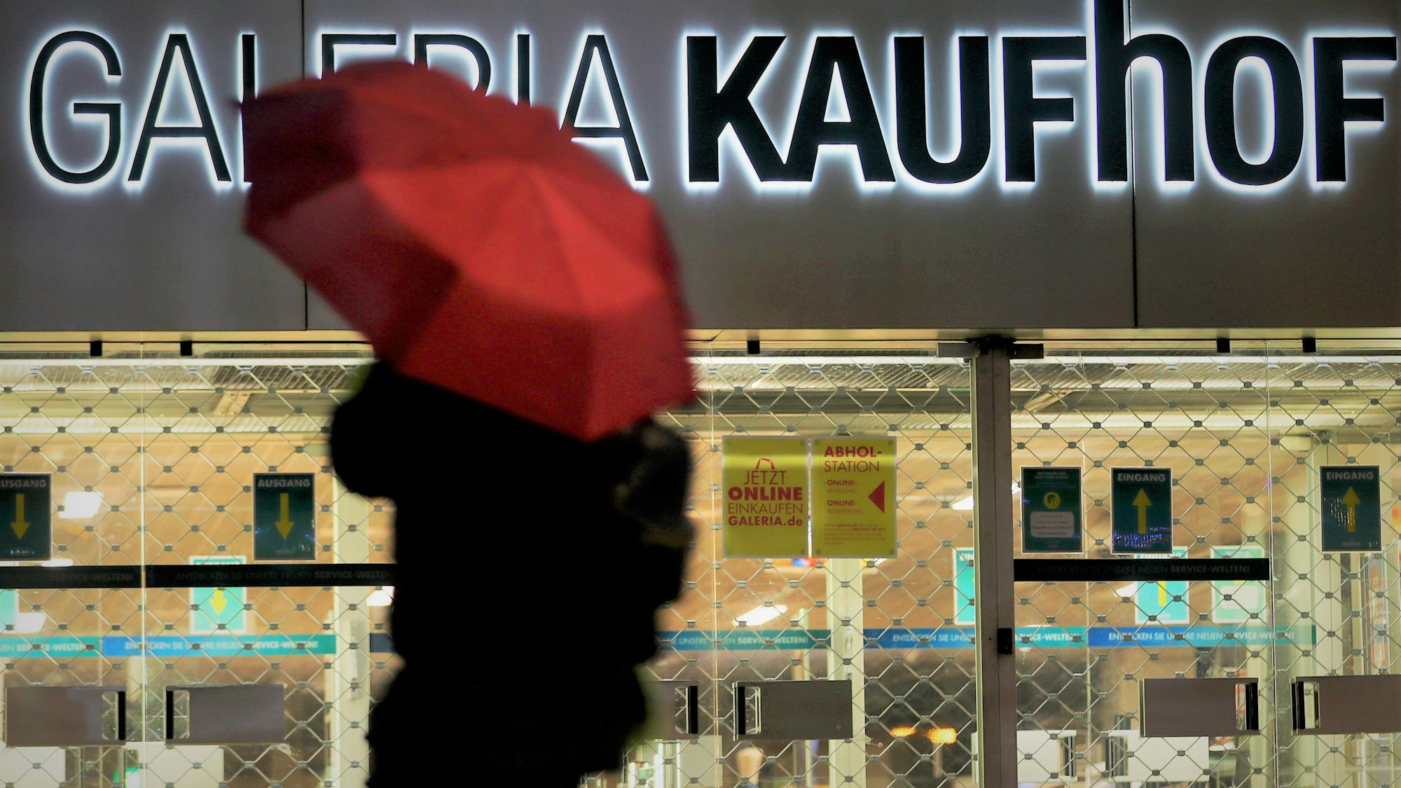 Blick auf den Online-Shop von Galeria Kaufhof im Dezember 2022: Das insolvente Unternehmen Galeria Karstadt Kaufhof kämpft ums Überleben, auch der Online-Shop müsste dringend saniert werden.