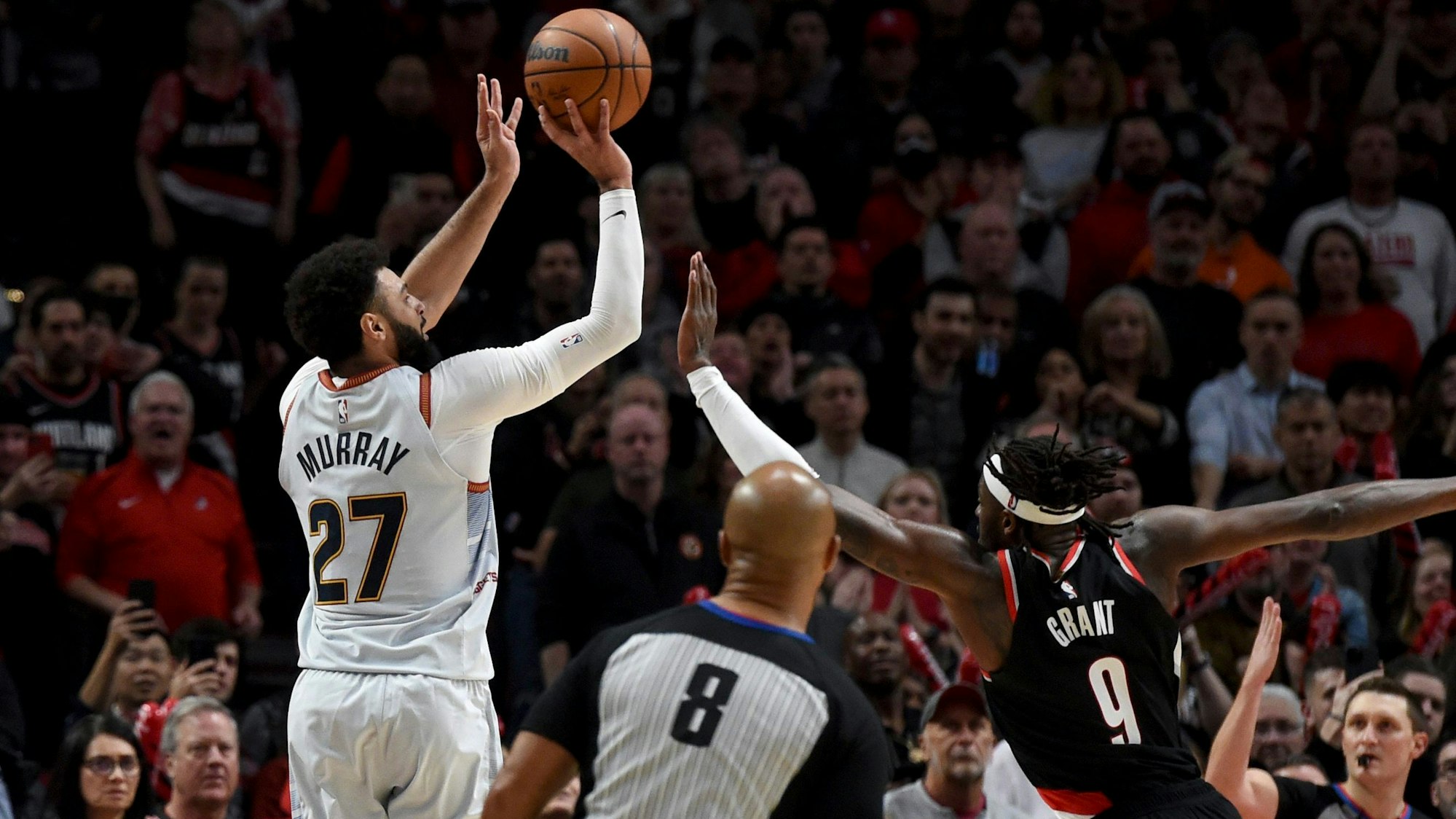Jamal Murray trifft im NBA-Spiel der Denver Nuggets gegen die Portland Trail Blazers 0,9 Sekunden vor dem Ende: zum Sieg.