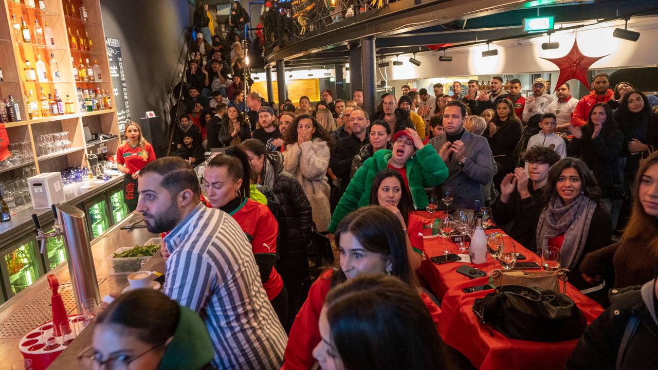 Fans beim Public Viewing in Köln