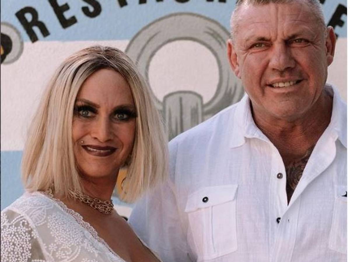Das Selfie zeigt die "Goodbye Deutschland"-Stars Caro und Andreas Robens.