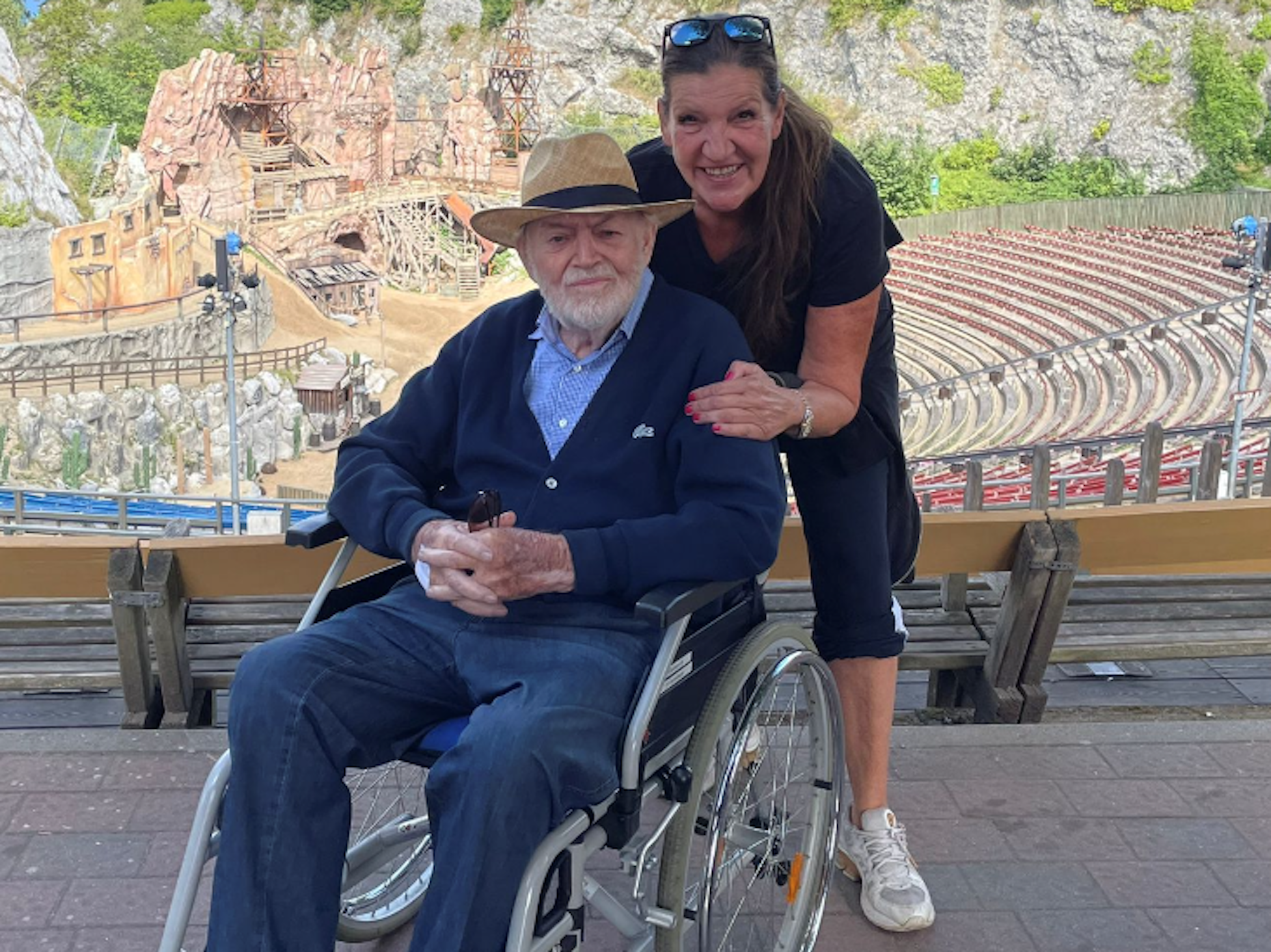 Schauspielerin Katy Karrenbauer und ihr Vater Dieter.